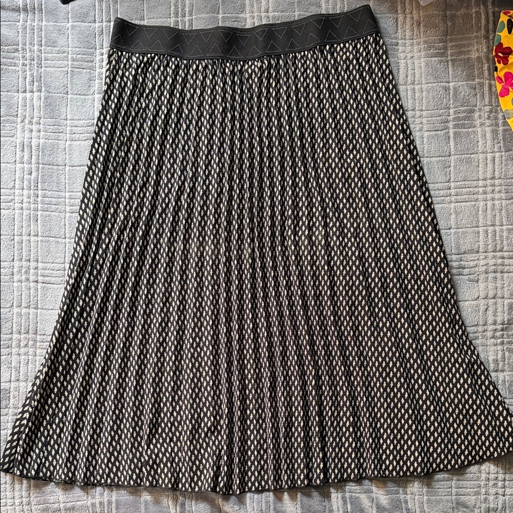 LuLaRoe Pleated skirt